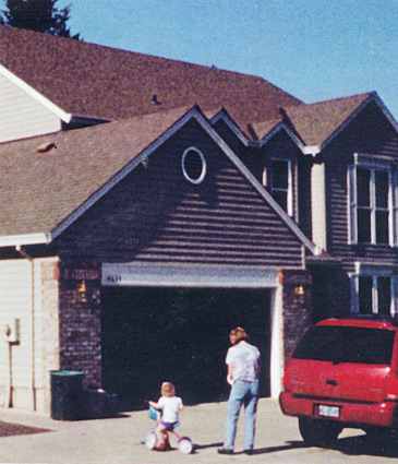Photo of garage before remodeling began